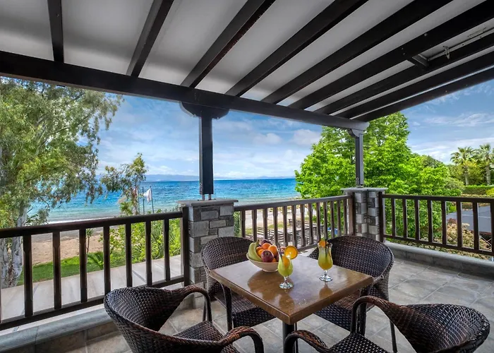 Iakovakis Seaside Exclusive Apartments
